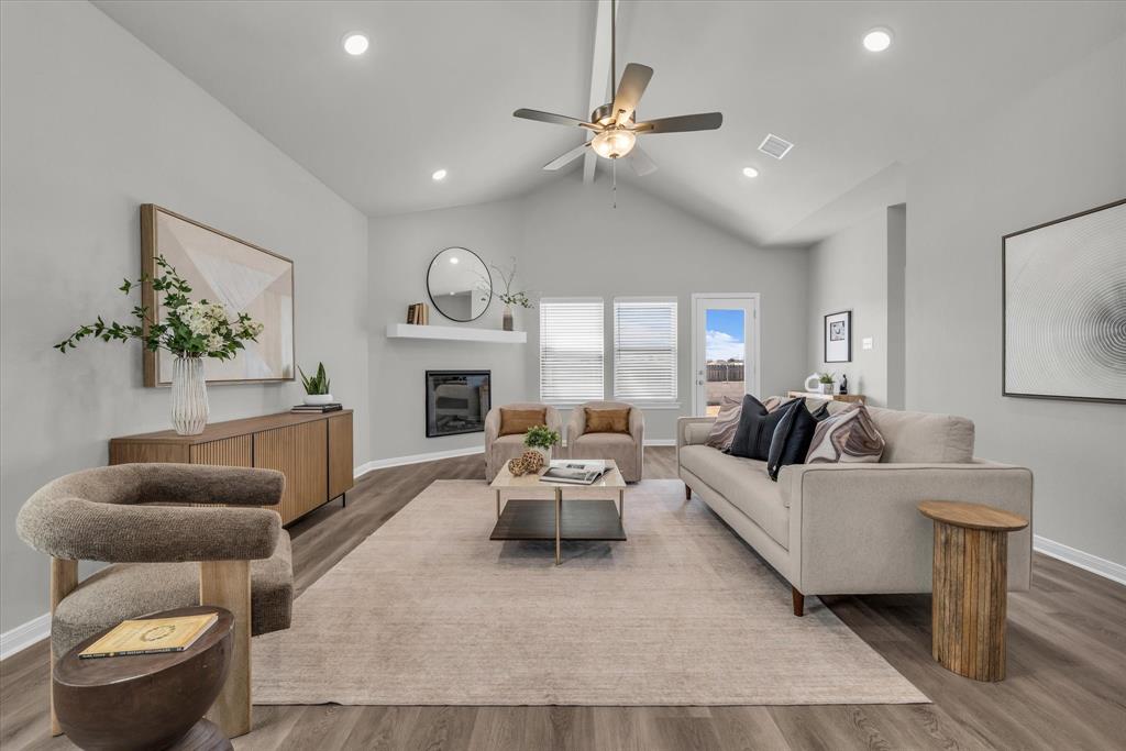 WINDSOR PARK PLACE PH 1 - Residential