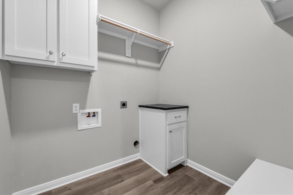 WINDSOR PARK PLACE PH 1 - Residential