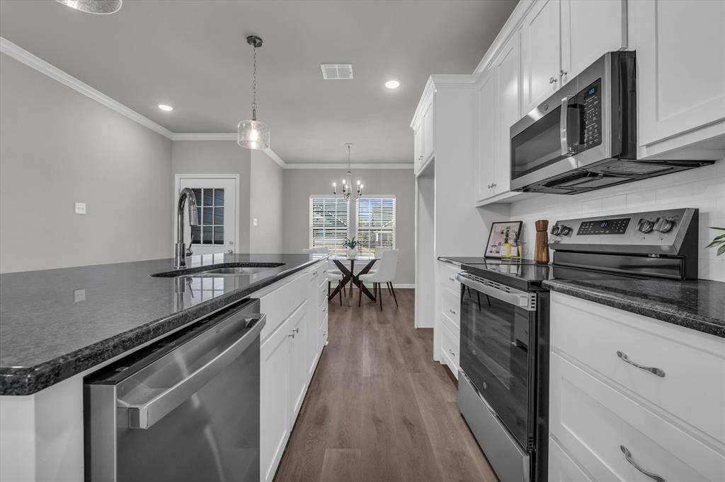 WINDSOR PARK PLACE PH 1 - Residential