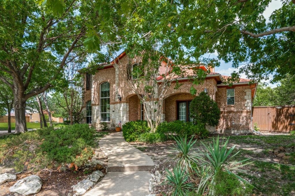 901 Hampstead Drive