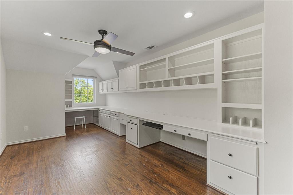 L B Smirl #2 - Residential