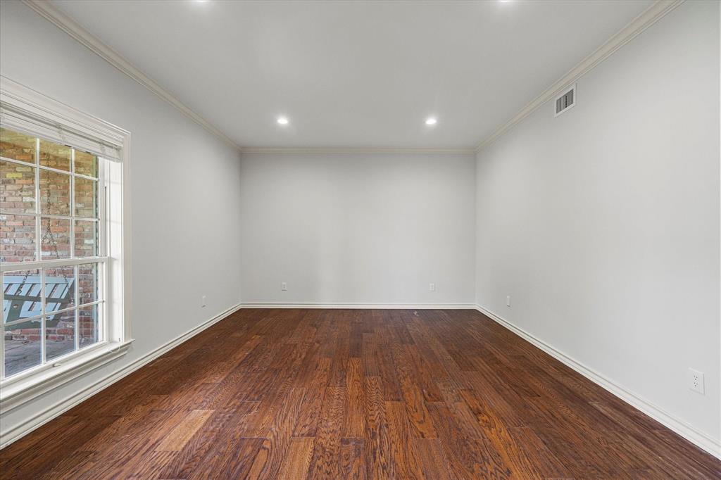 L B Smirl #2 - Residential