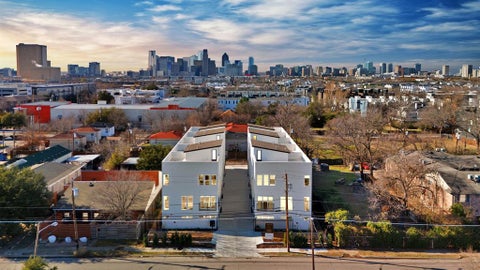 Photo of 1731 N Fitzhugh Avenue, Dallas, TX 75204 (MLS # 21420965)