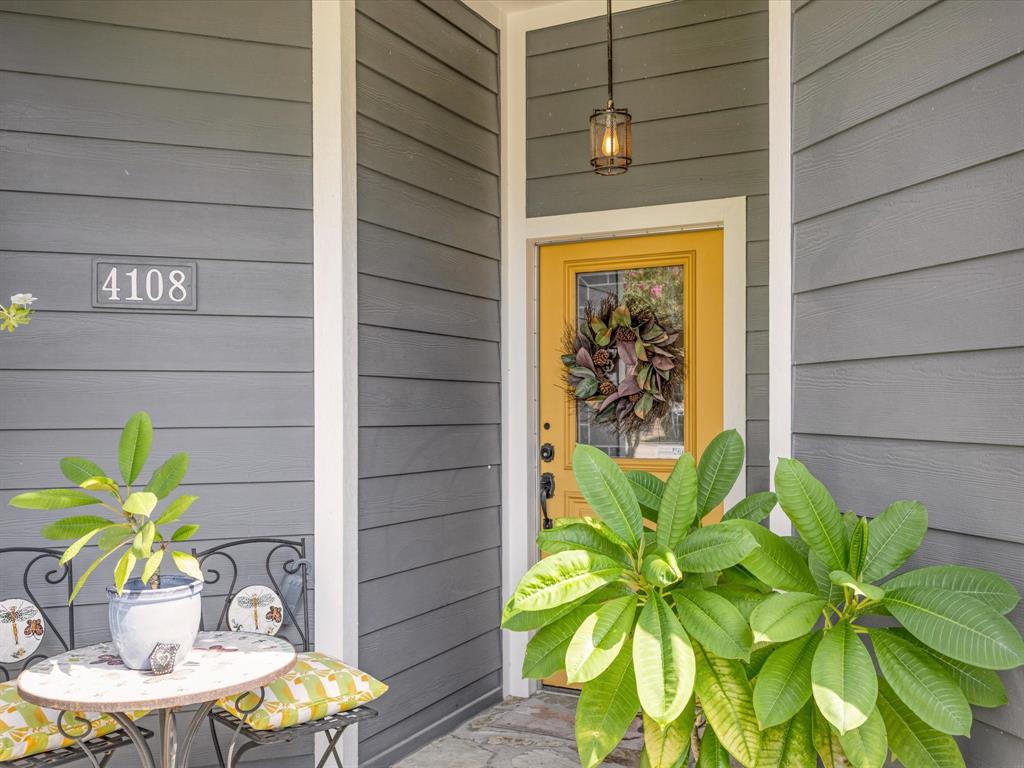 4108 Hollow Oak Drive