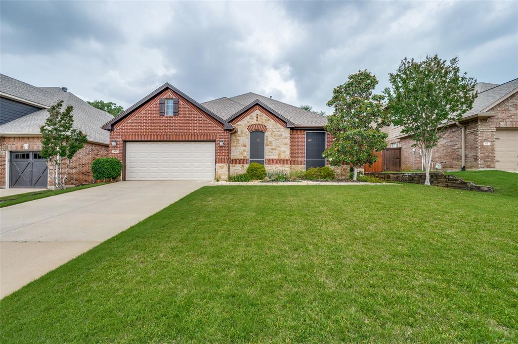 114 Lakehill Drive