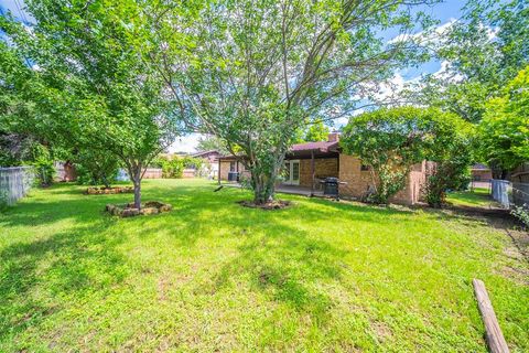 A home in Mineral Wells