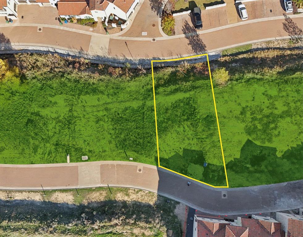 12 Castellon Drive