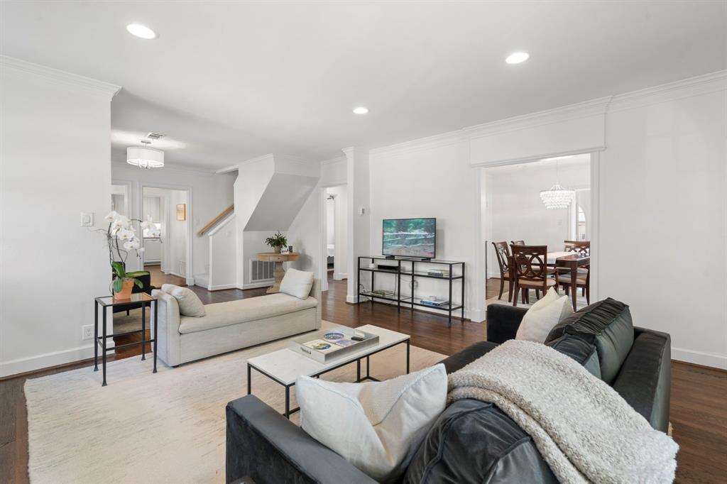 3216 Lovers Lane