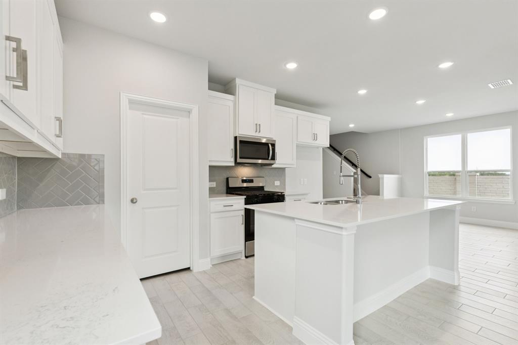 1016 Santa Lucia Drive