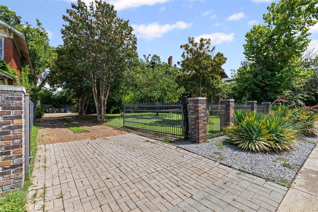 Mrs S E Skinners - Residential