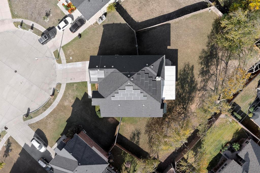 2318 Hillgrove Court