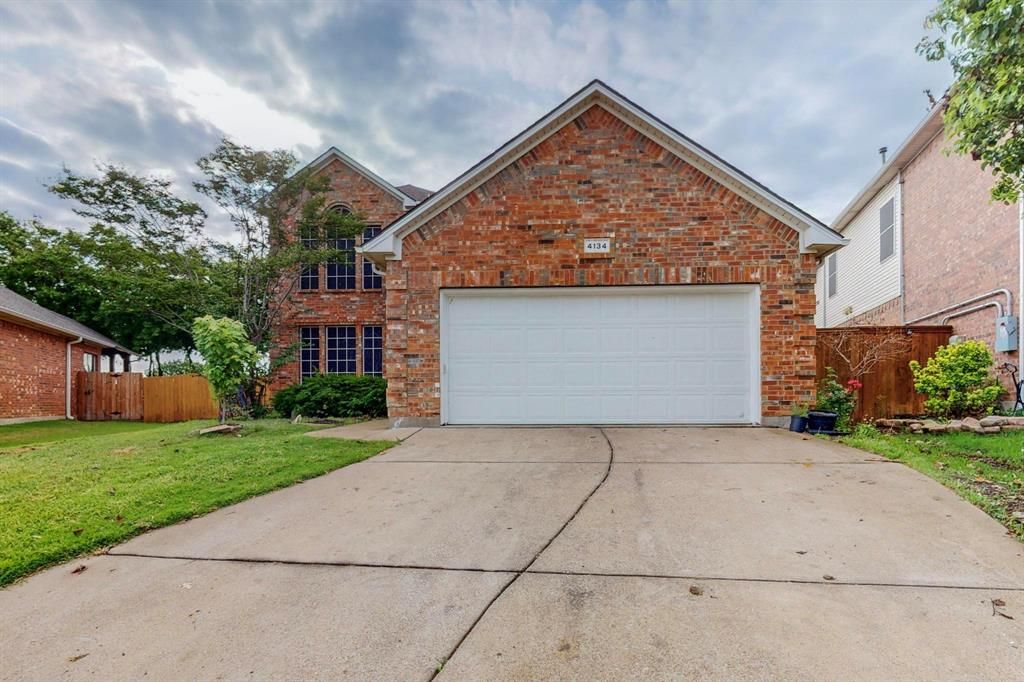 Photo of 4134 Petersburg Drive, Fort Worth, TX 76244 (MLS # 21320544)