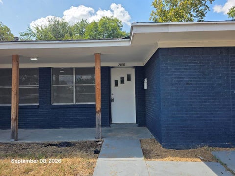 Photo of 2001 Washington Street, Commerce, TX 75428 (MLS # 21384770)