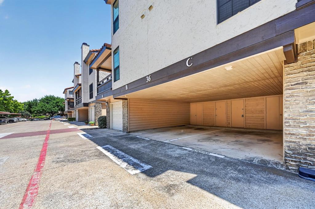 Preston Oaks Crossing Condos 01 & 02 - Residential