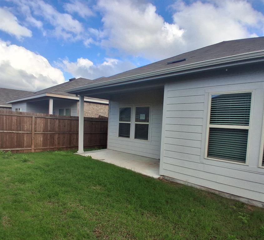 913 Country Road