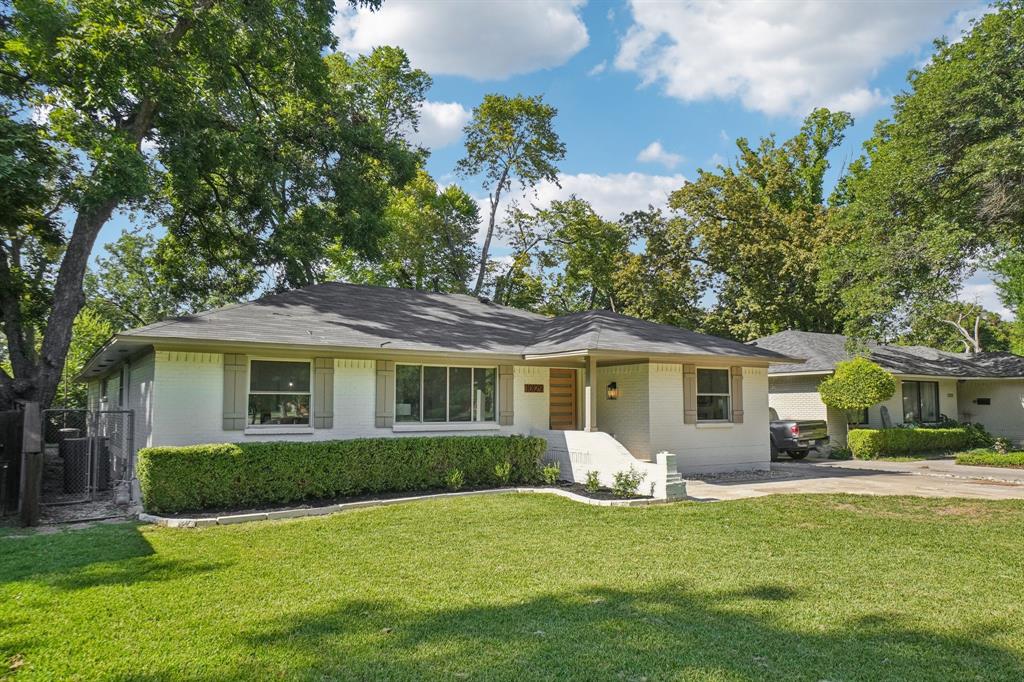 10129 Gateway Lane