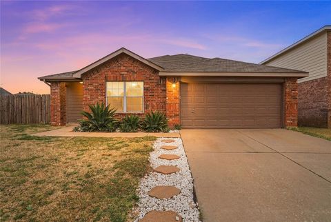 10809 Deer Trail Fort Worth TX 76140