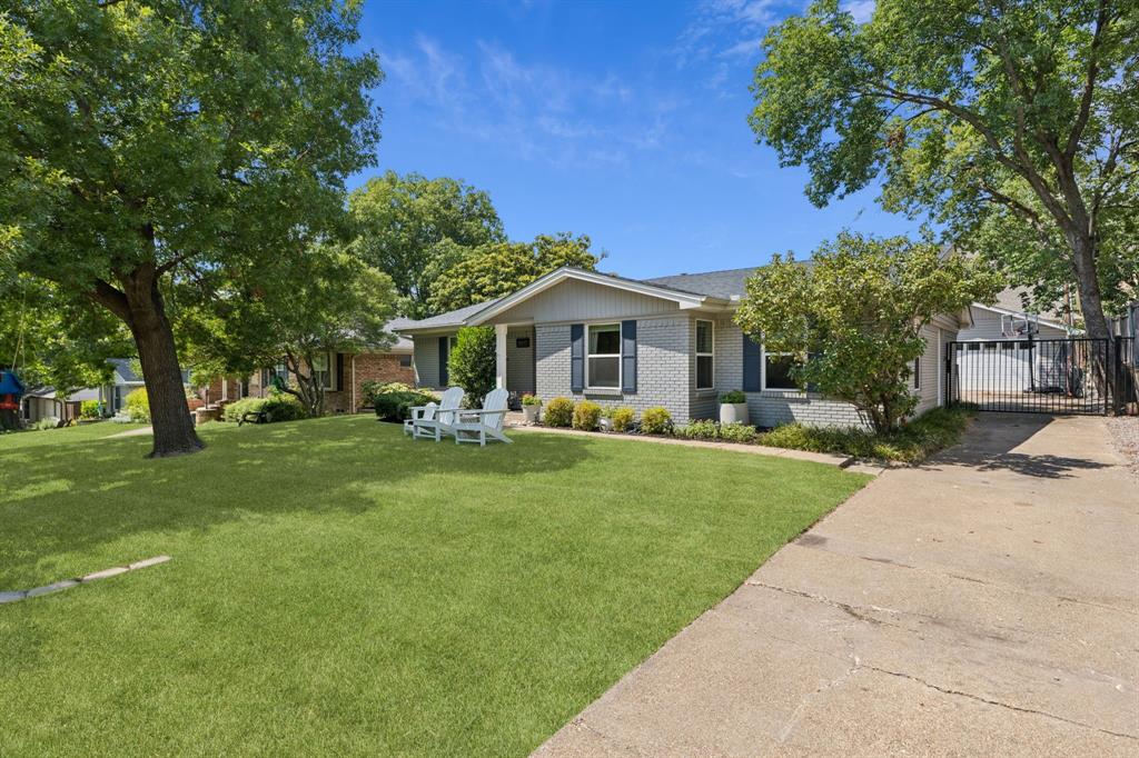 9827 Lanshire Drive