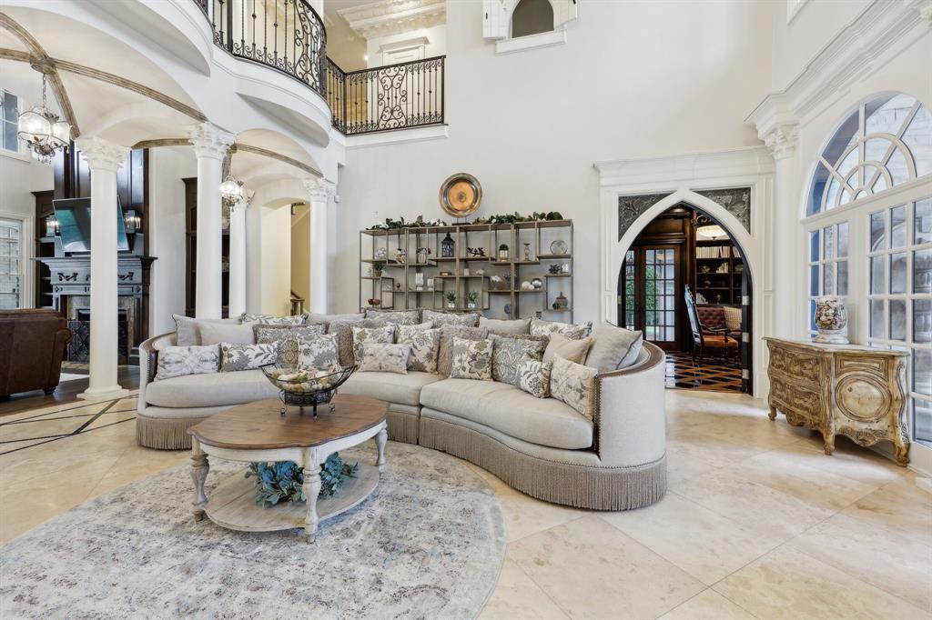 233 Woodland Hills Drive