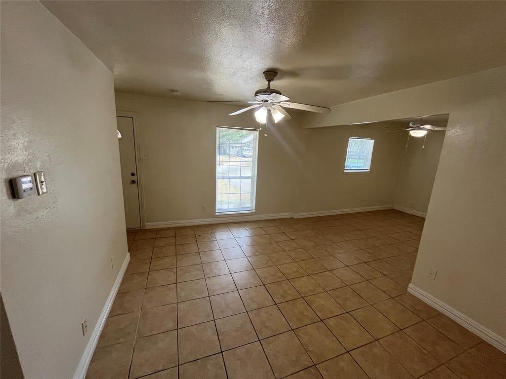 5313 Preston Trail