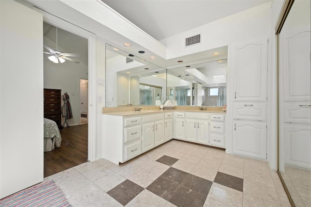 Central Park East - Residential