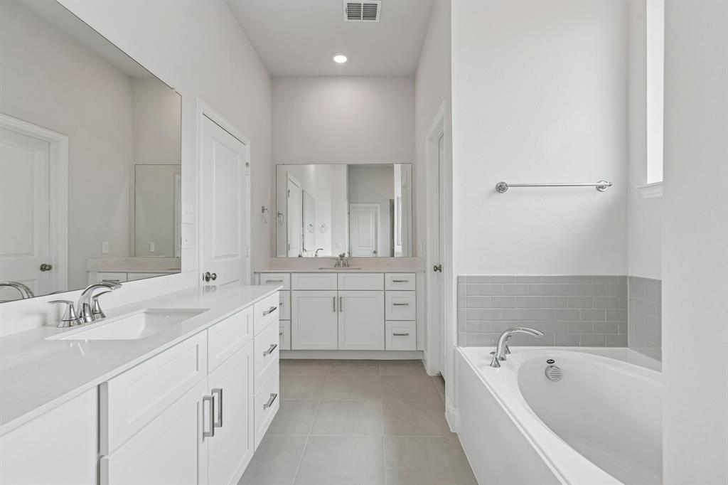 Venetian - Residential