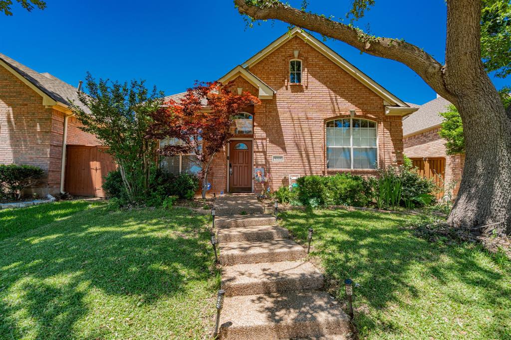 8125 Springmoss