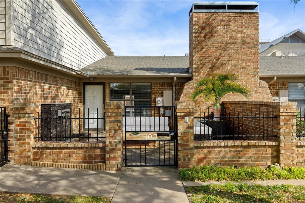 1103 Glenbrook Street