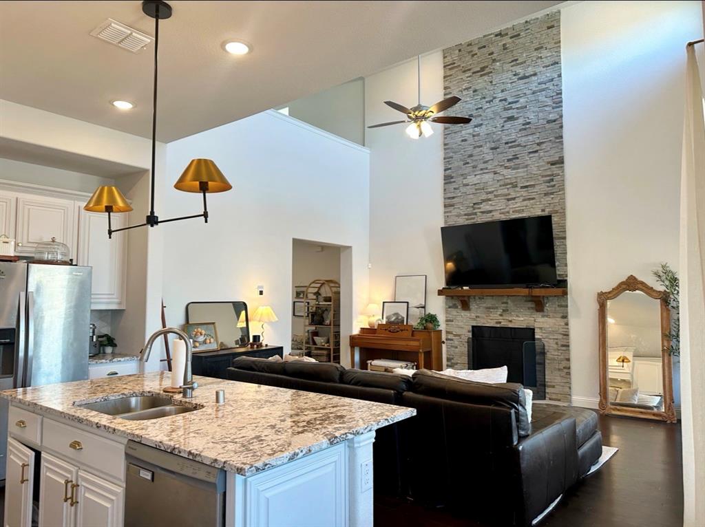 7313 Bird Cherry Lane