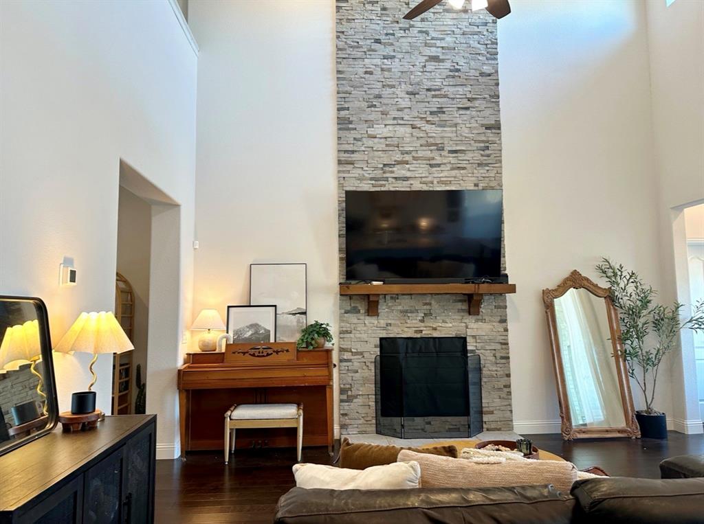 7313 Bird Cherry Lane