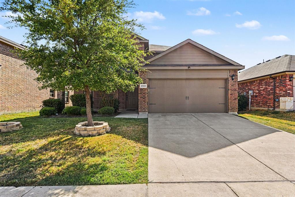 2315 Julia Lane