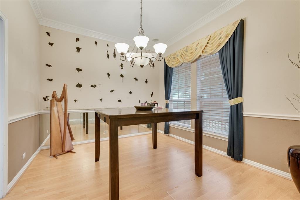 709 Creek Walk Place