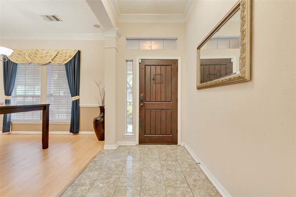 709 Creek Walk Place