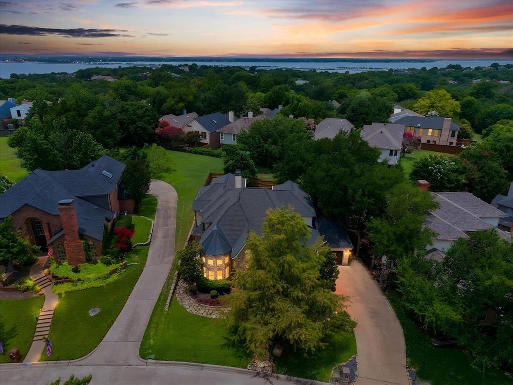 107 Sceptre Drive