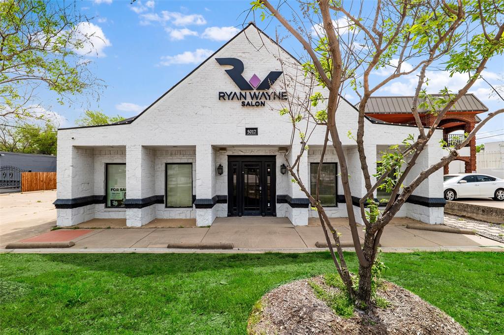 5017 Colleyville Boulevard