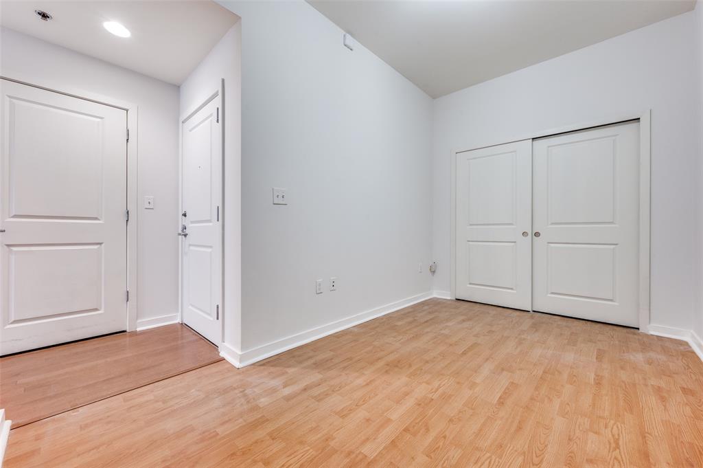 Metropolitan 1200 Main St Condo - Residential