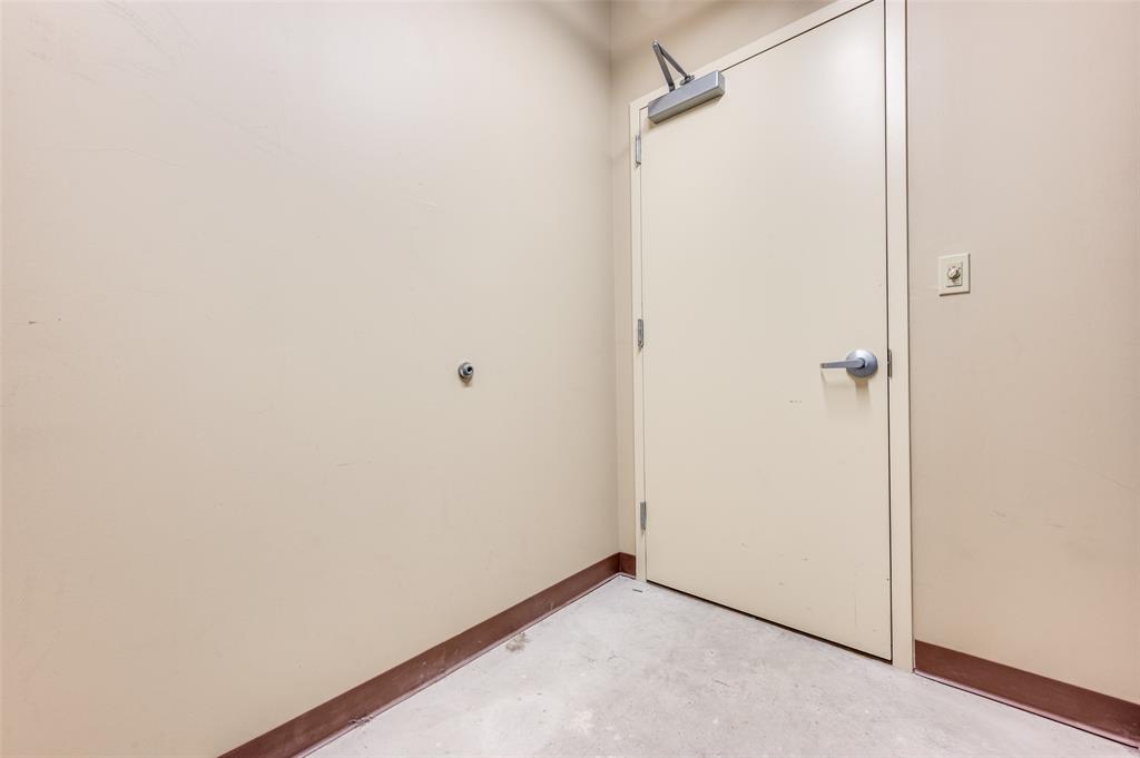 Metropolitan 1200 Main St Condo - Residential