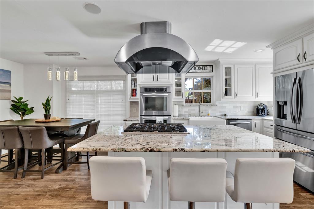 3712 Summercrest Drive
