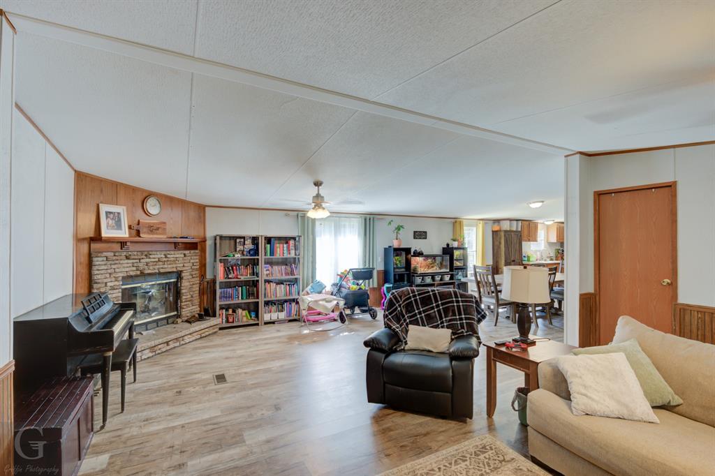 Shreveport, Louisiana 71107, United States, 4 Bedrooms Bedrooms, ,2 BathroomsBathrooms,Residential,Active,2371