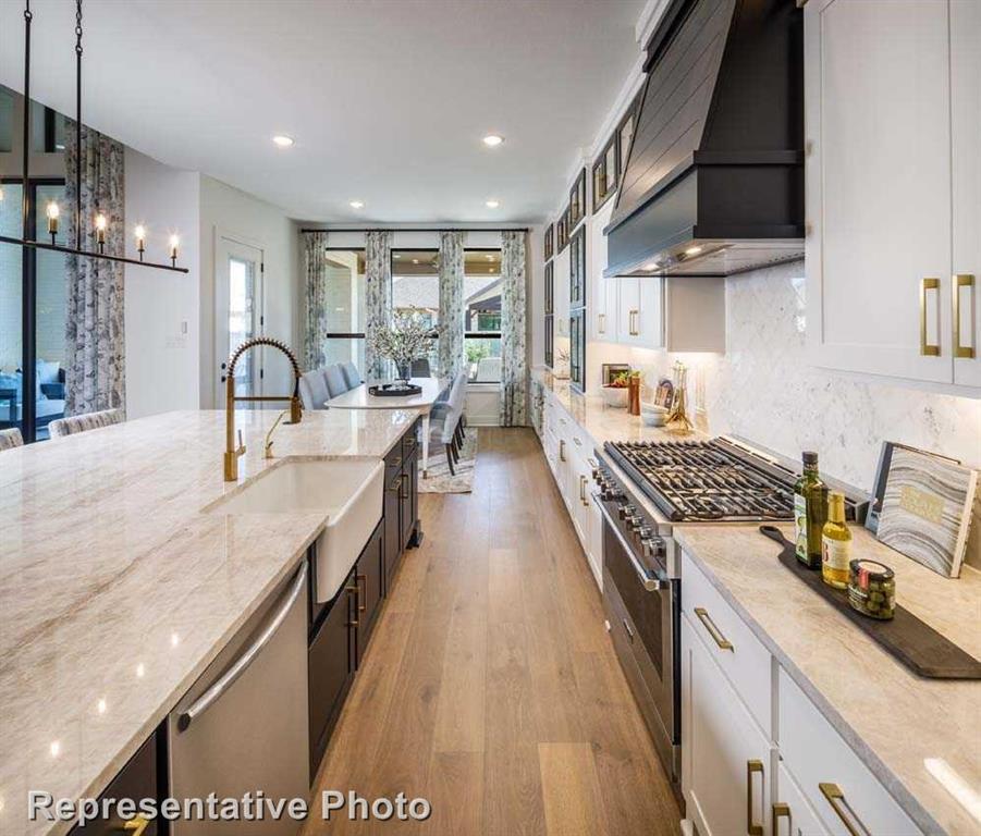 2721 Savannah Ridge