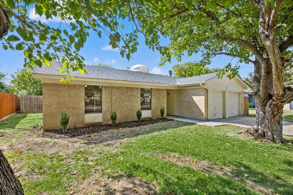1109 Dennis Drive