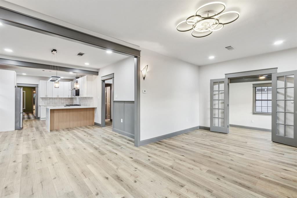 810 S Montclair Avenue