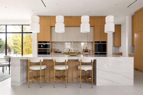 Tiny photo for 4527 N Lindhurst Avenue, Dallas, TX 75229 (MLS # 21085818)