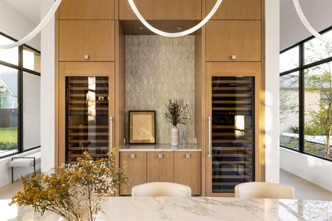 Tiny photo for 4527 N Lindhurst Avenue, Dallas, TX 75229 (MLS # 21085818)