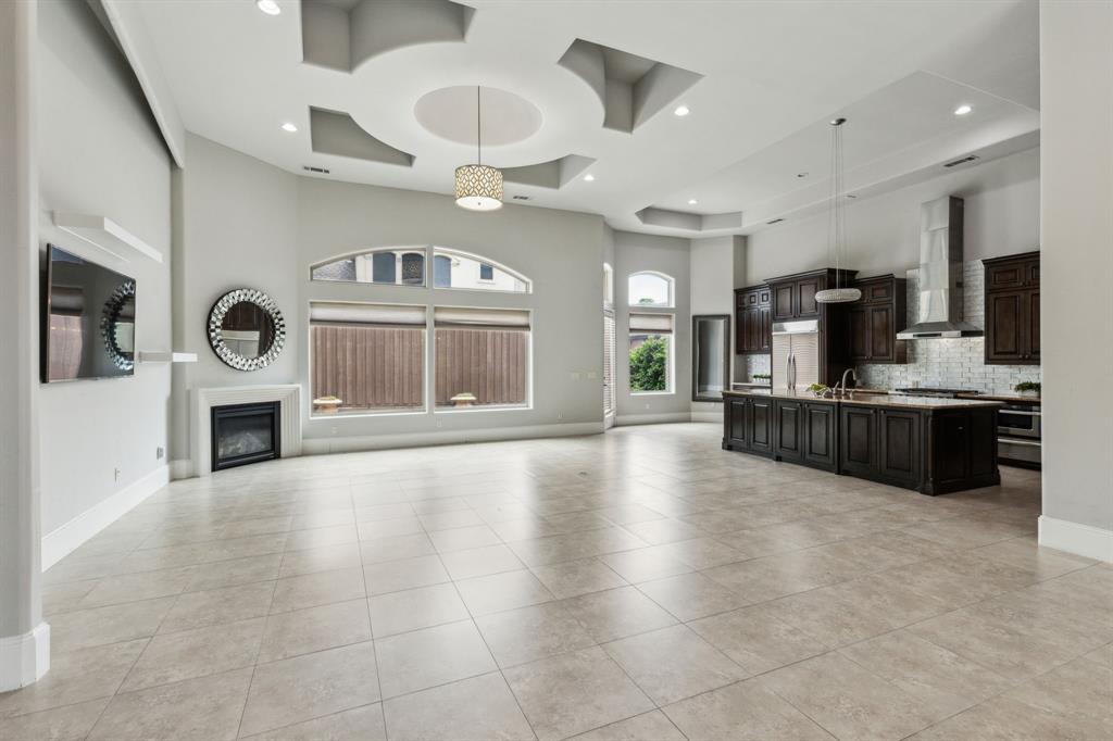 1145 Haven Circle