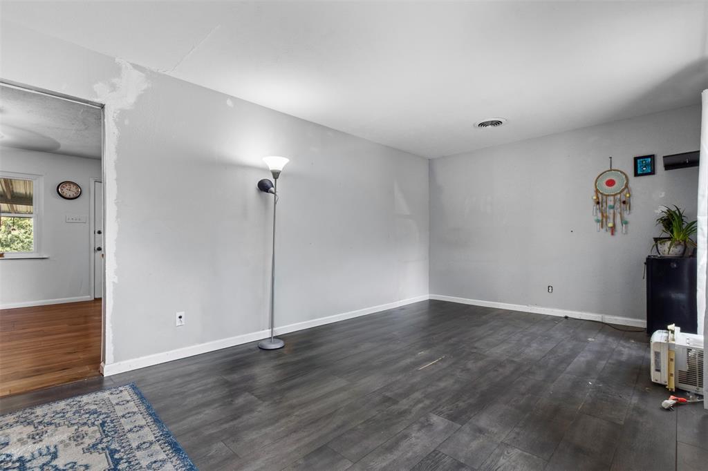 14429 Dennis Lane