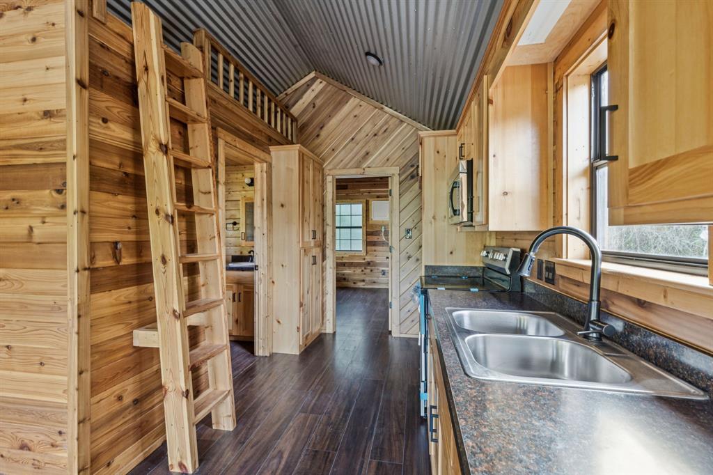 JESSE ADAMSON SURVEY - Farm