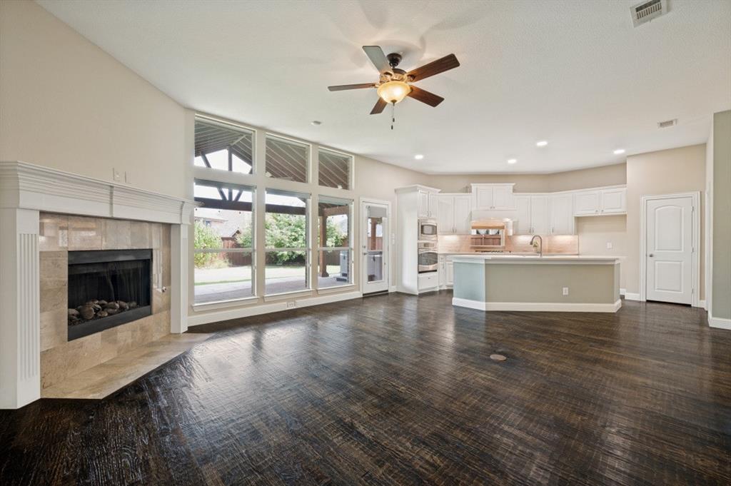 850 Woodview Drive