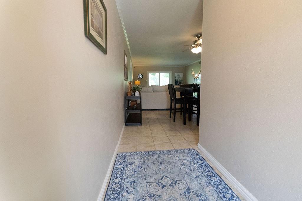 4042 Ridglea Country Club Drive 1107