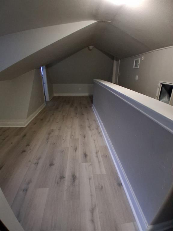 Ross Ave Anx 03 - Residential